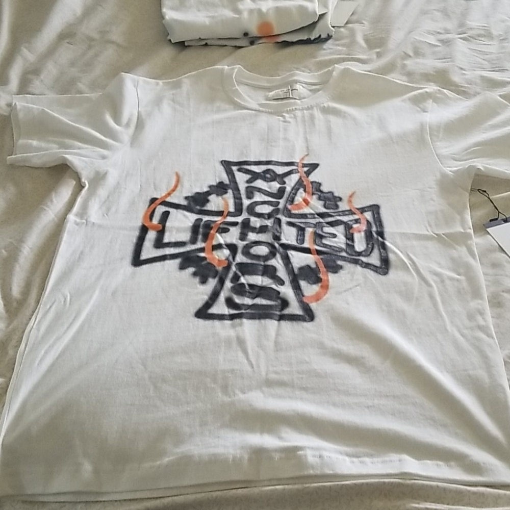 T shirt